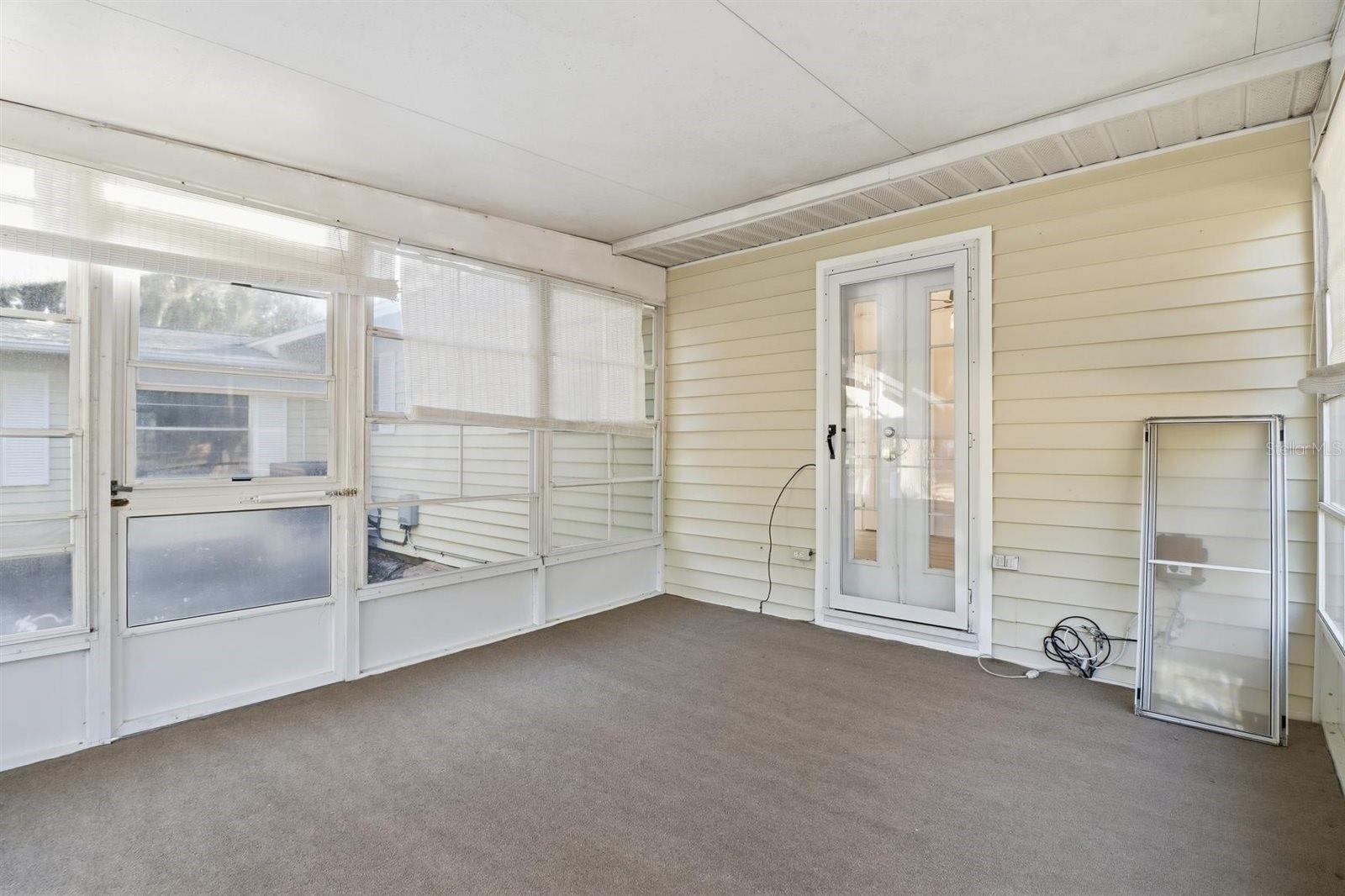 LA JOLLA PALMS - Residential