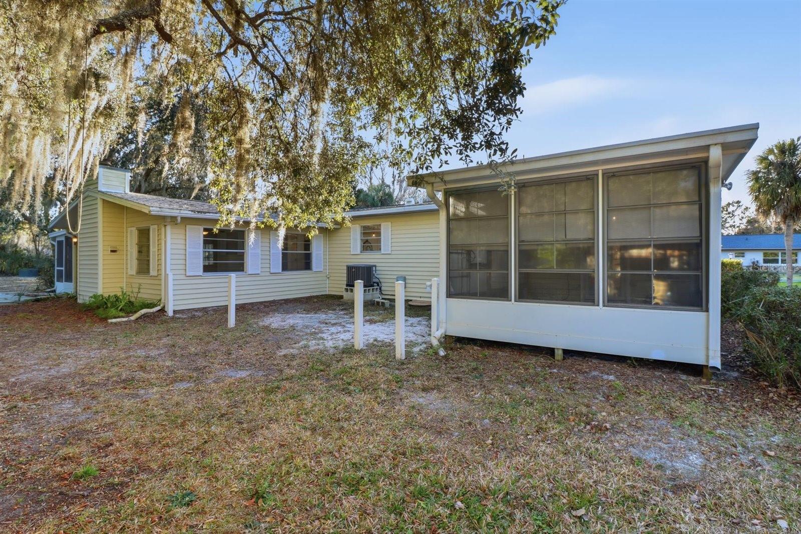 LA JOLLA PALMS - Residential