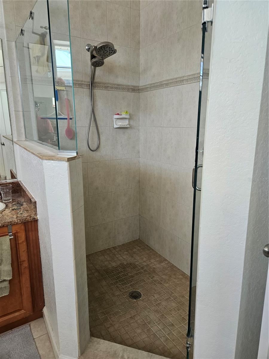 GALLEYS COVE - Residential