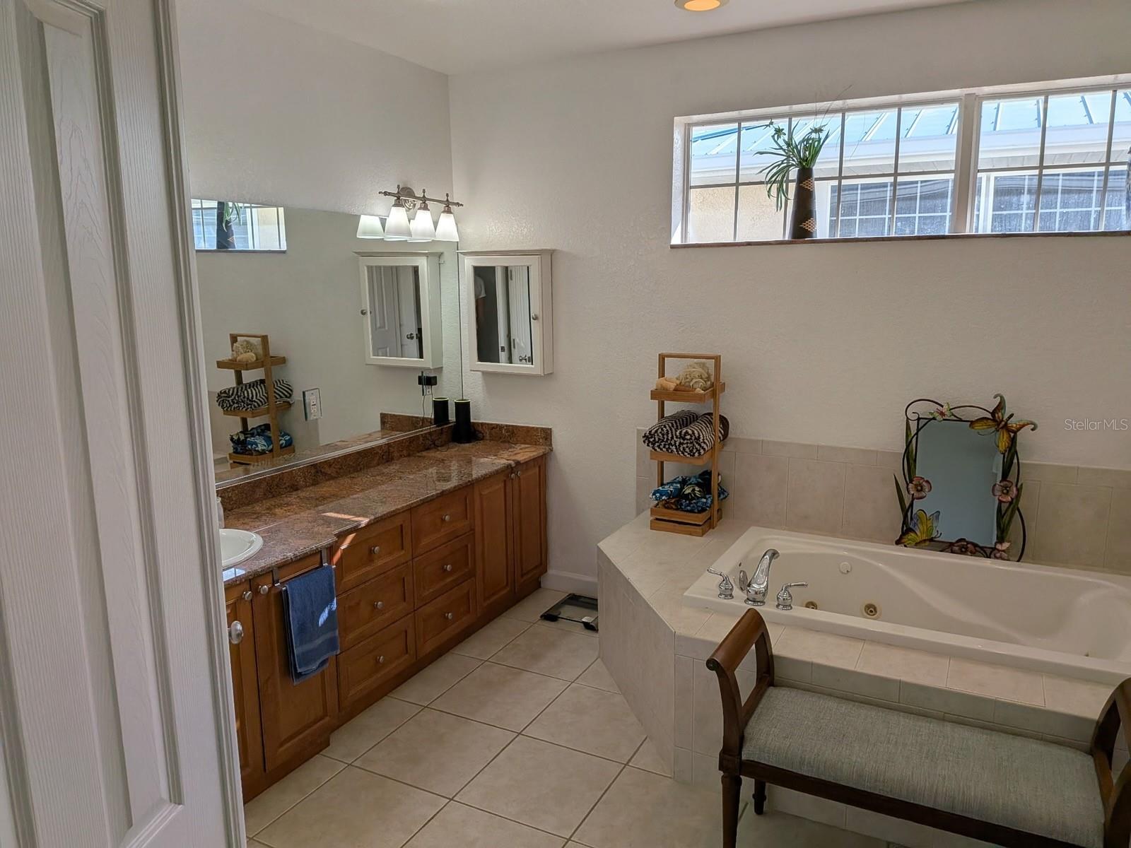 GALLEYS COVE - Residential