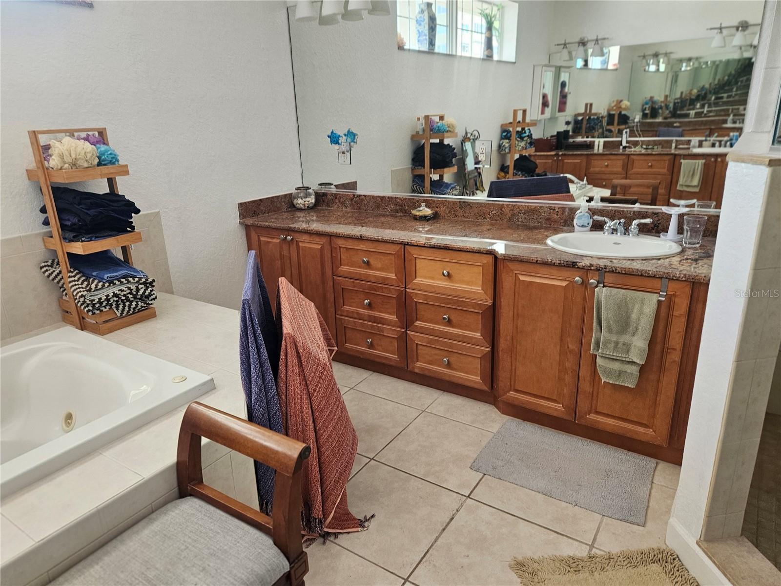 GALLEYS COVE - Residential