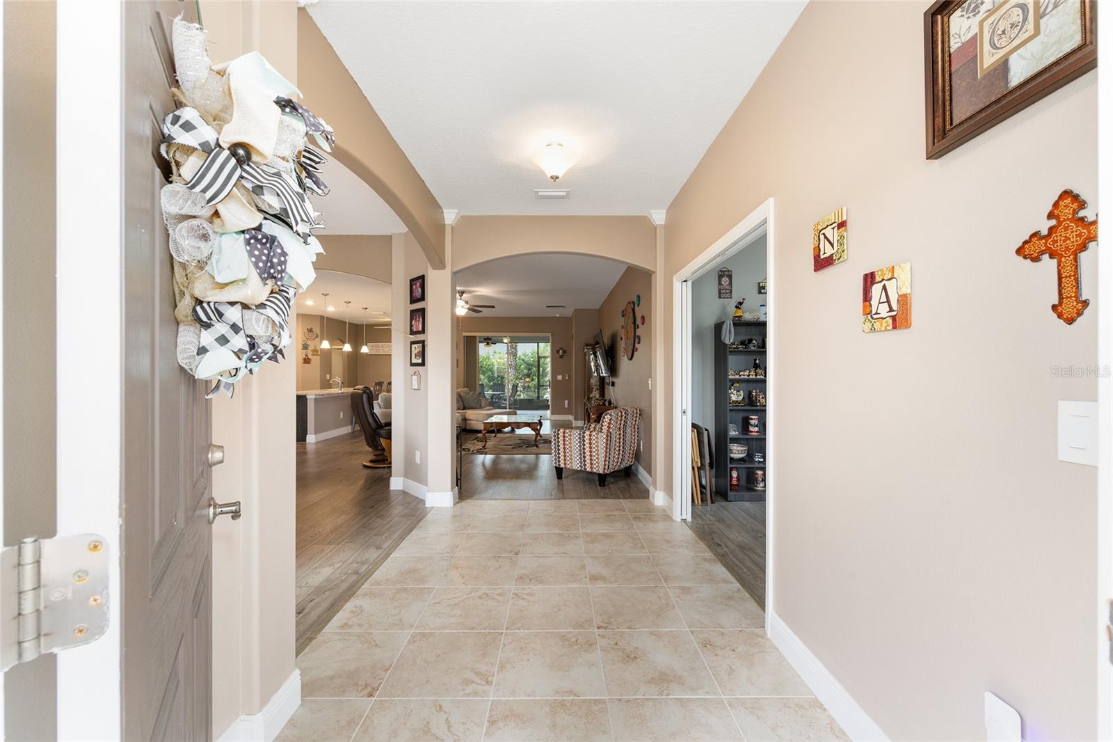 ARLINGTON RIDGE - Residential
