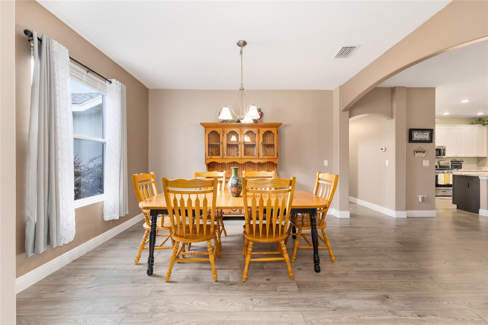 ARLINGTON RIDGE - Residential