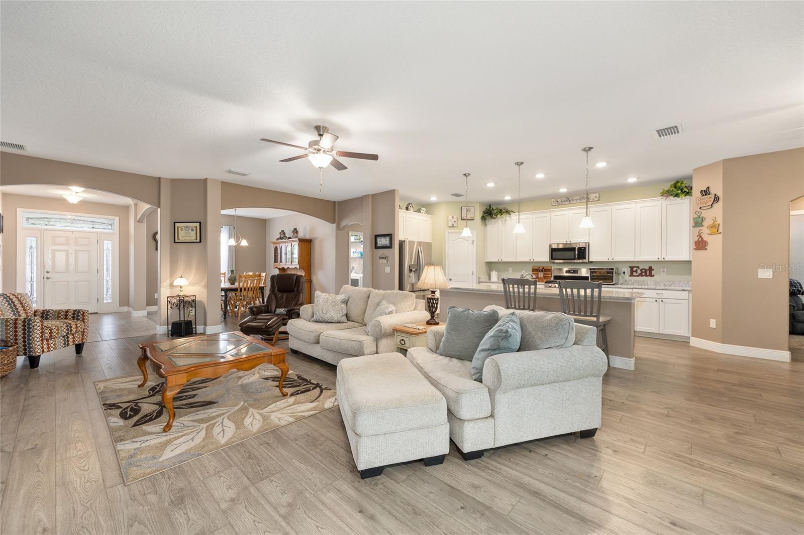 ARLINGTON RIDGE - Residential