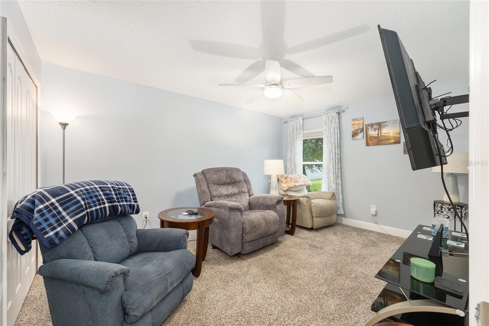 ARLINGTON RIDGE - Residential