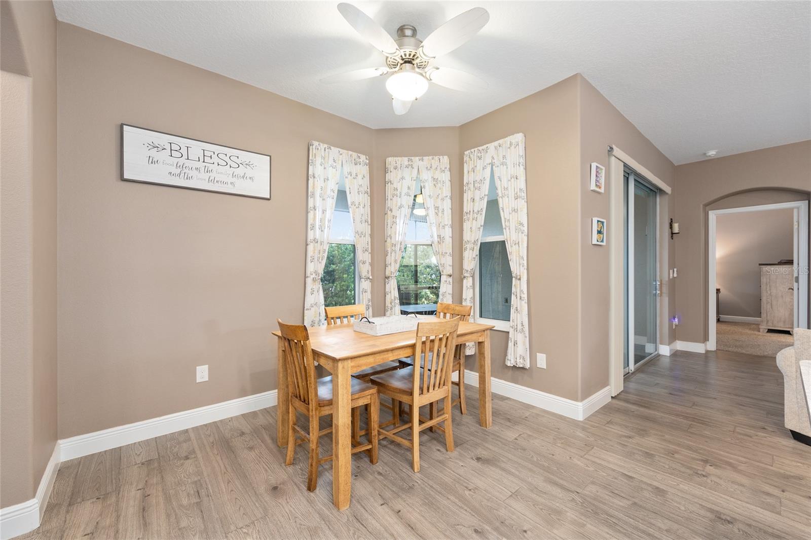 ARLINGTON RIDGE - Residential
