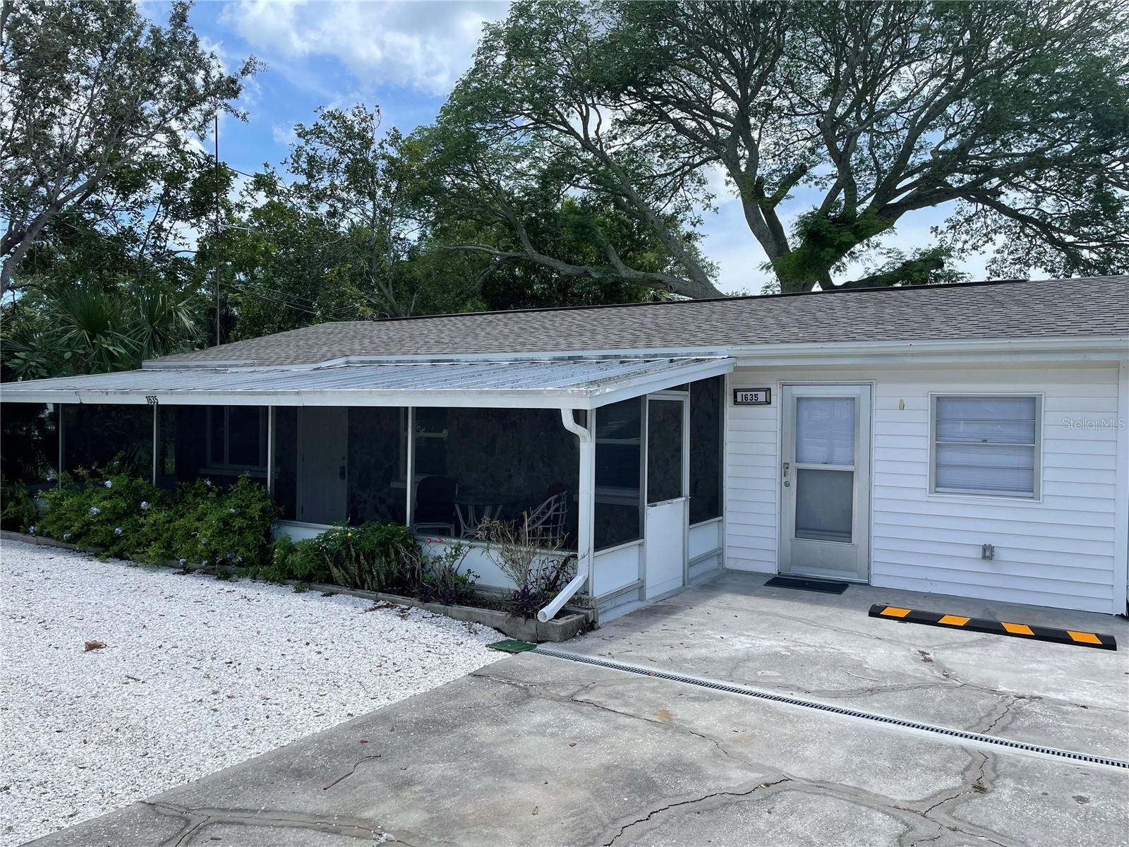 Great home with 2 bedrooms, one bath Living room breakfast nook and a spacious laundry room, that can double as an office or large pantry, fenced back yard, a large screened front porch is a great place to relax and enjoy morning coffee or an afternoon ice tea. All the utilities and lawn service are included. Great location right across Palm Harbor University High School and walking distance to Downtown Palm Harbor.
Easy access to nearby beaches, Downtown Dunedin and Tarpon Springs with so many year round events, dinning and entertainment options.
The attached studio is furnished and rents for $1,000.00 a month perfect for a multigenerational family.