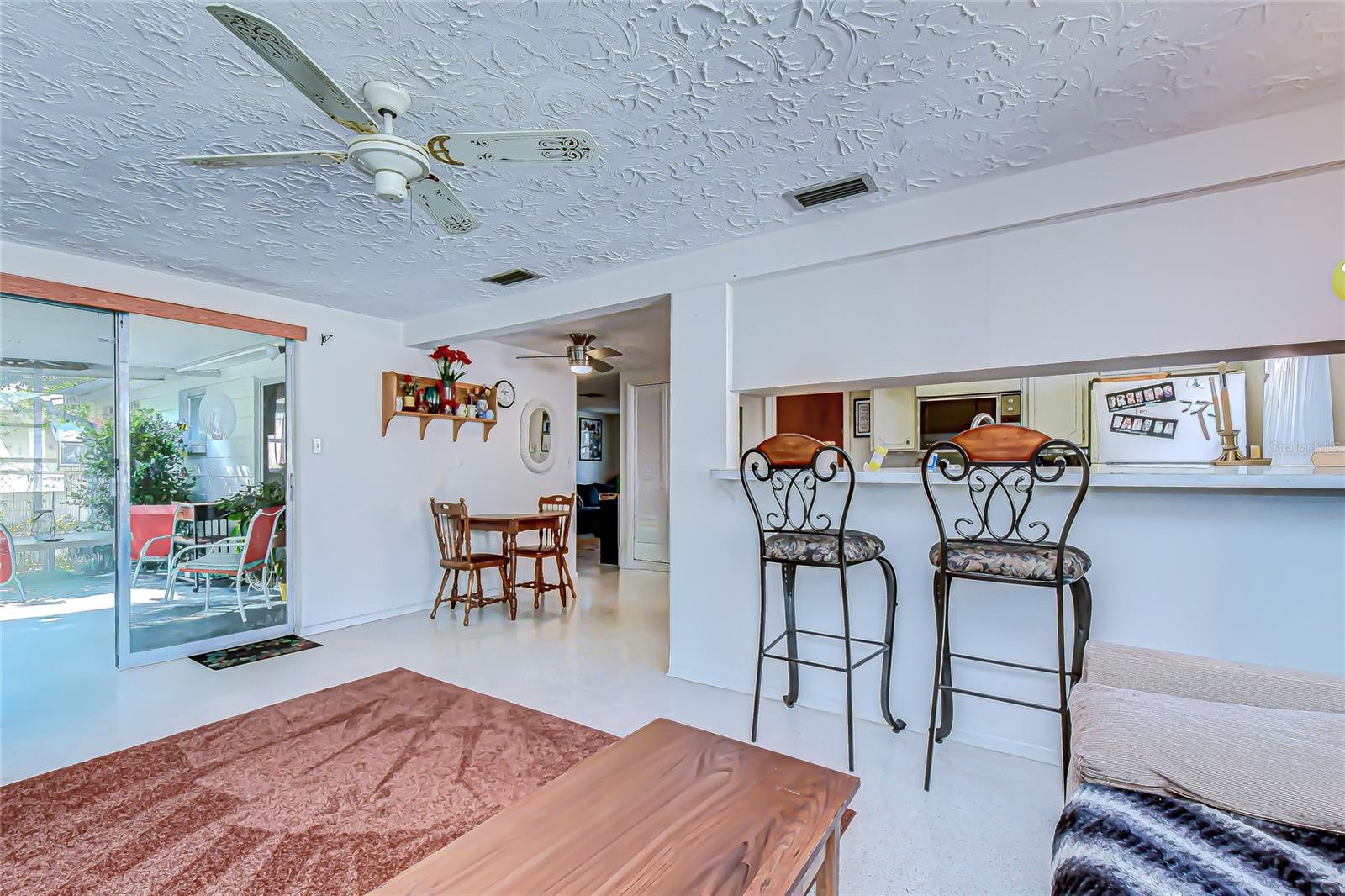 HOLIDAY GARDENS - Residential