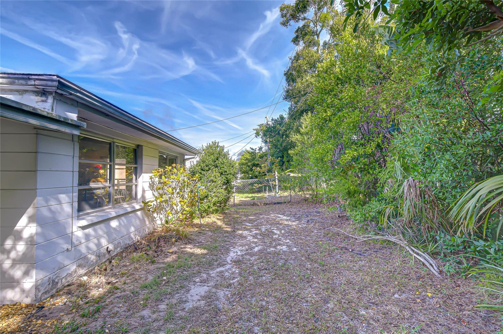 HOLIDAY GARDENS - Residential