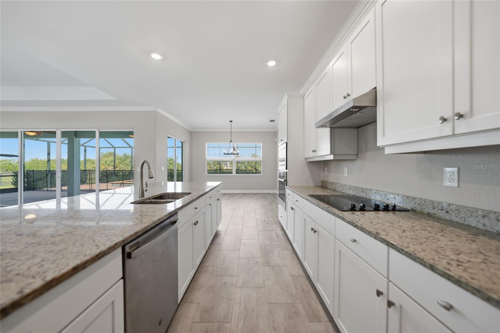 HARBOR WEST - Residential