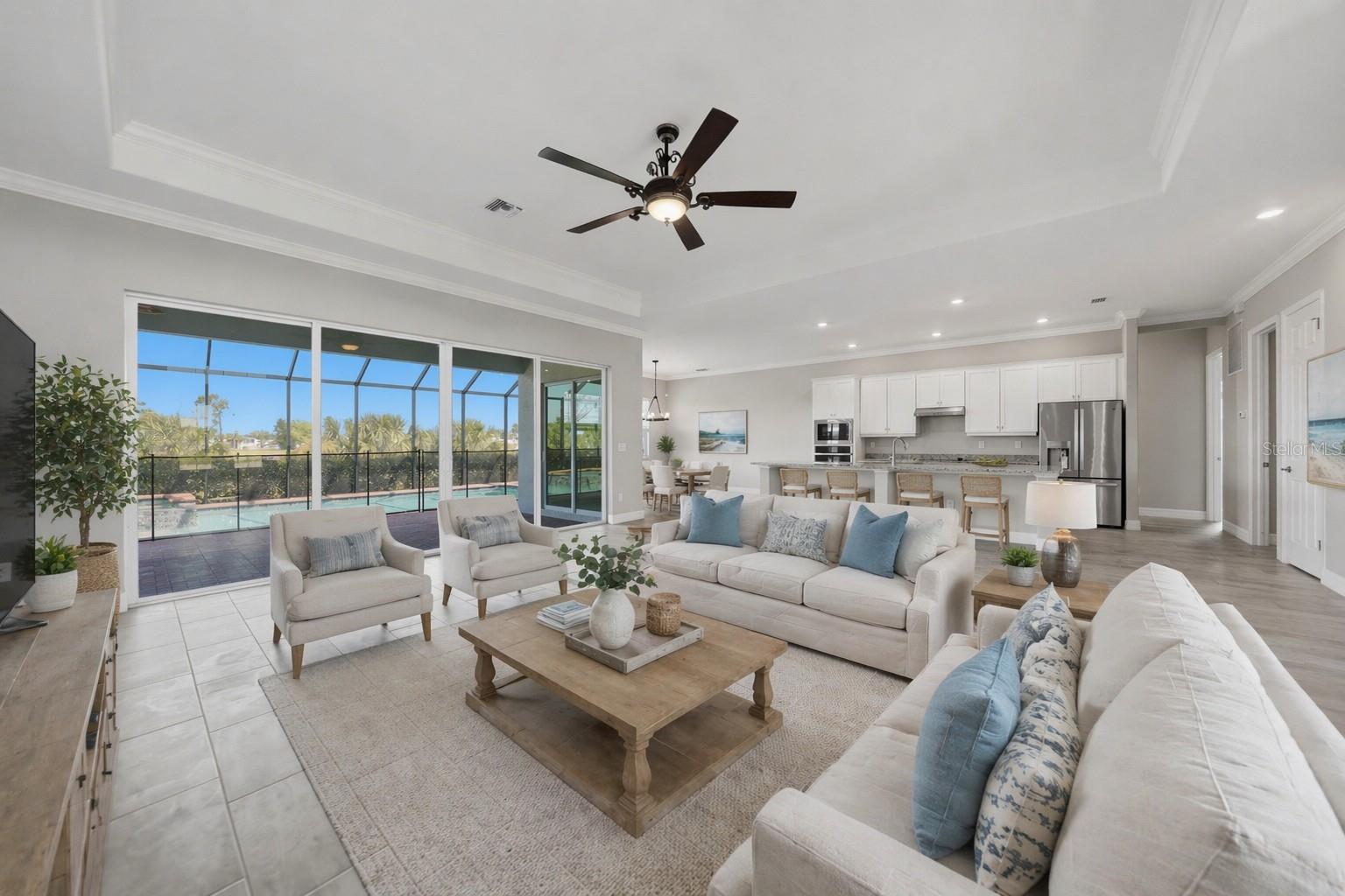 HARBOR WEST - Residential