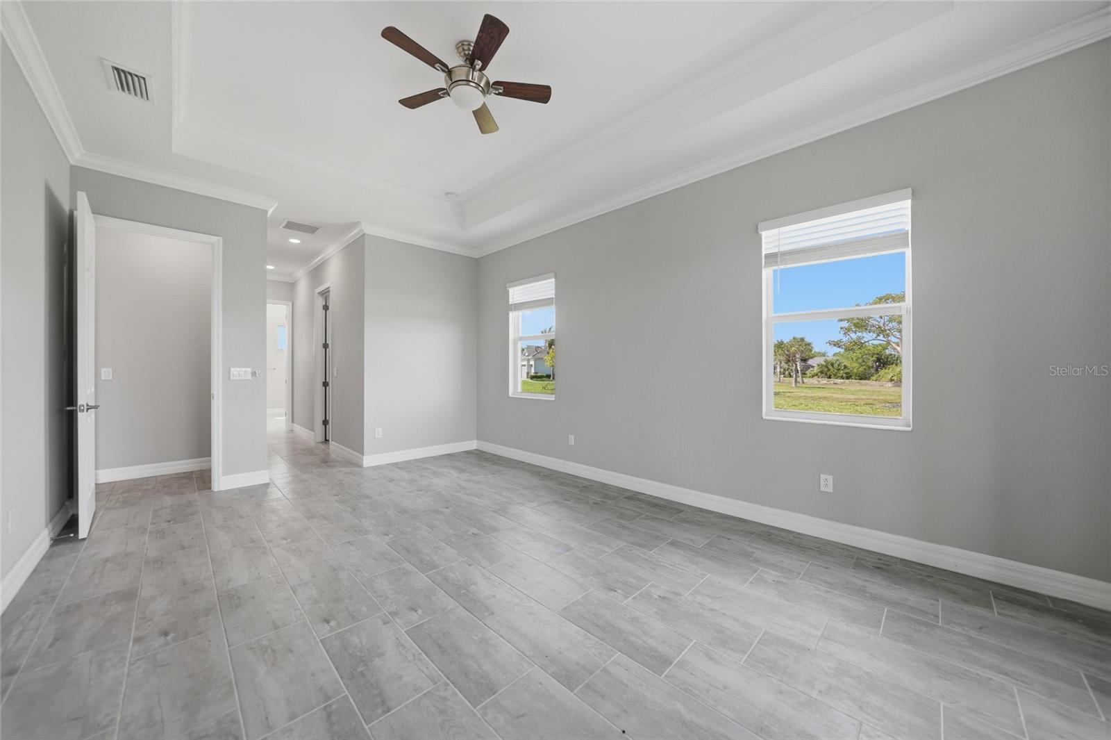 HARBOR WEST - Residential