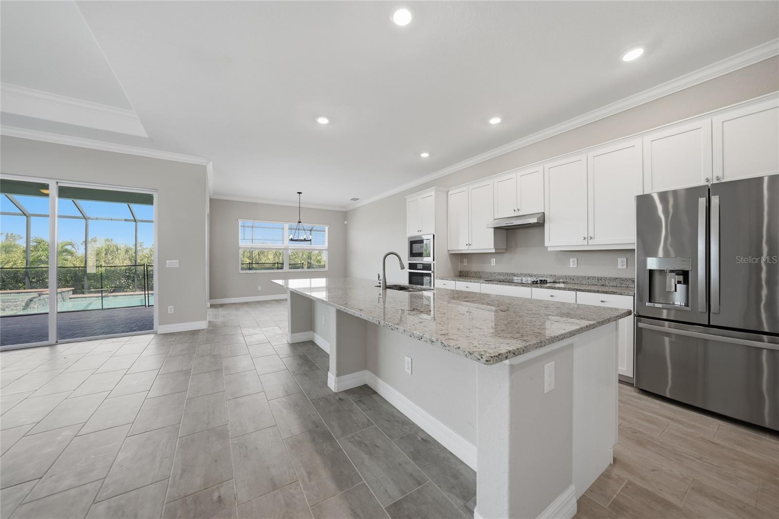 HARBOR WEST - Residential