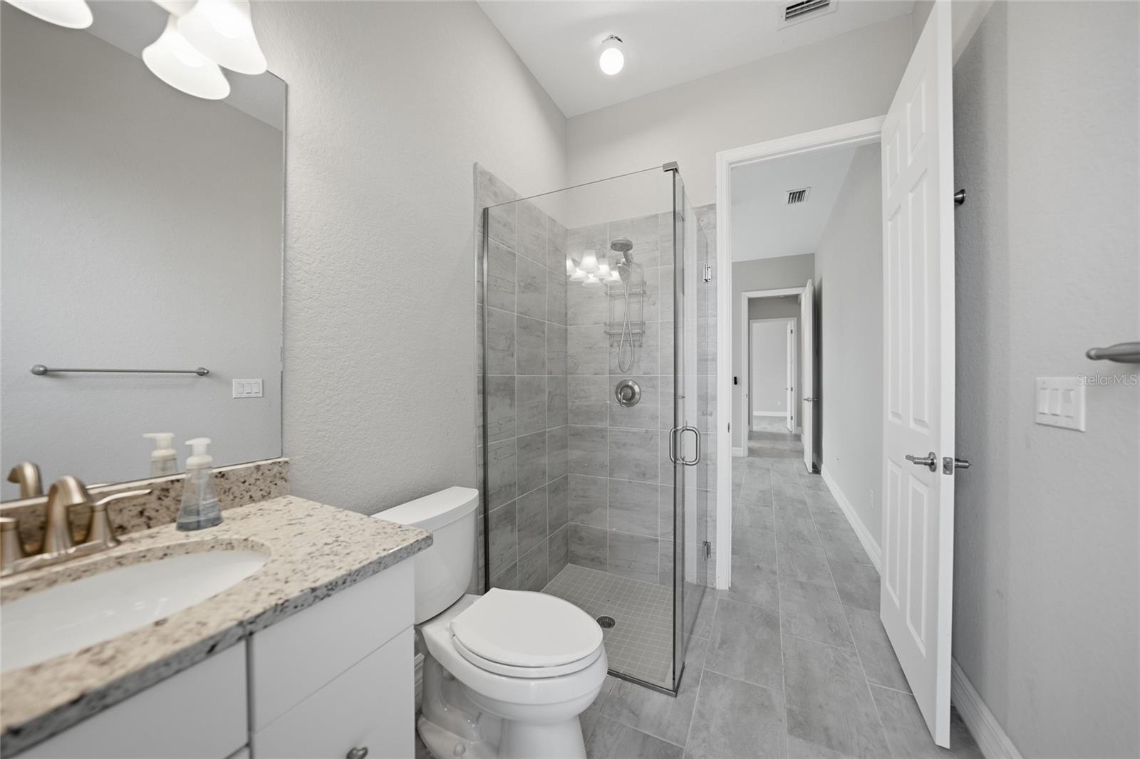 HARBOR WEST - Residential