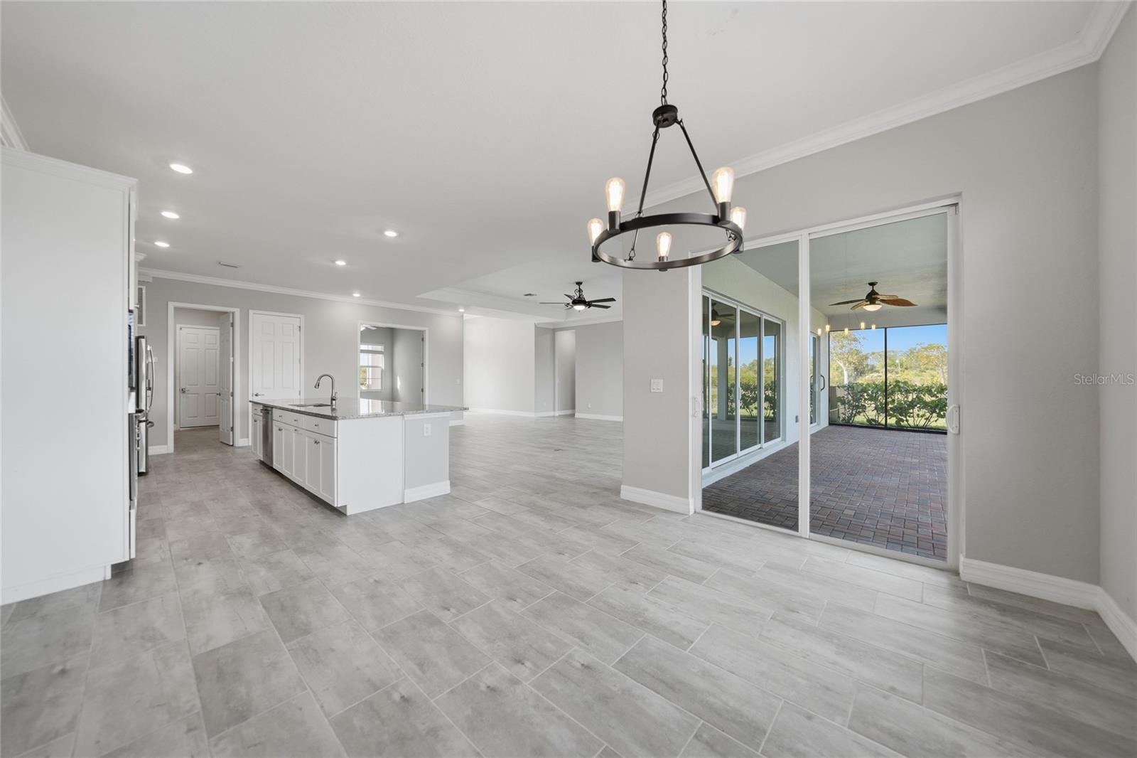 HARBOR WEST - Residential