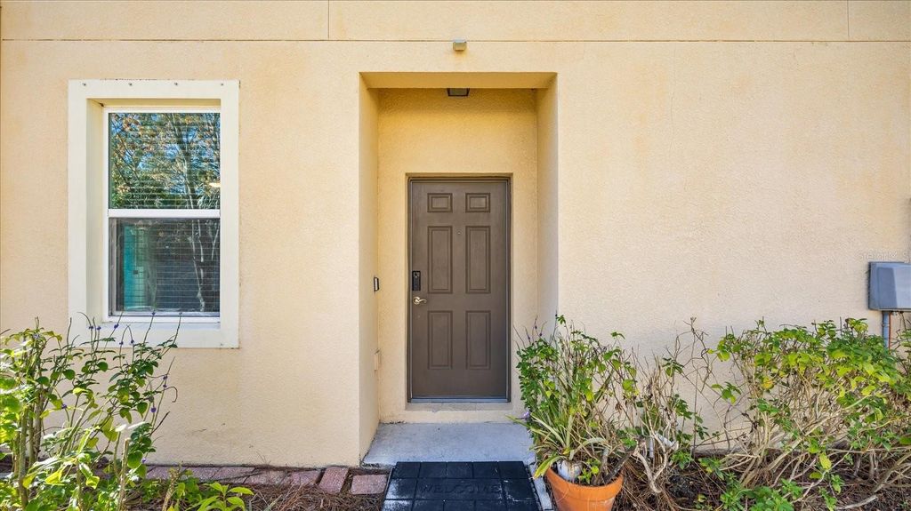 Photo of 12843 Buffalo Run Drive, Gibsonton, FL 33534 (MLS # O6382660)