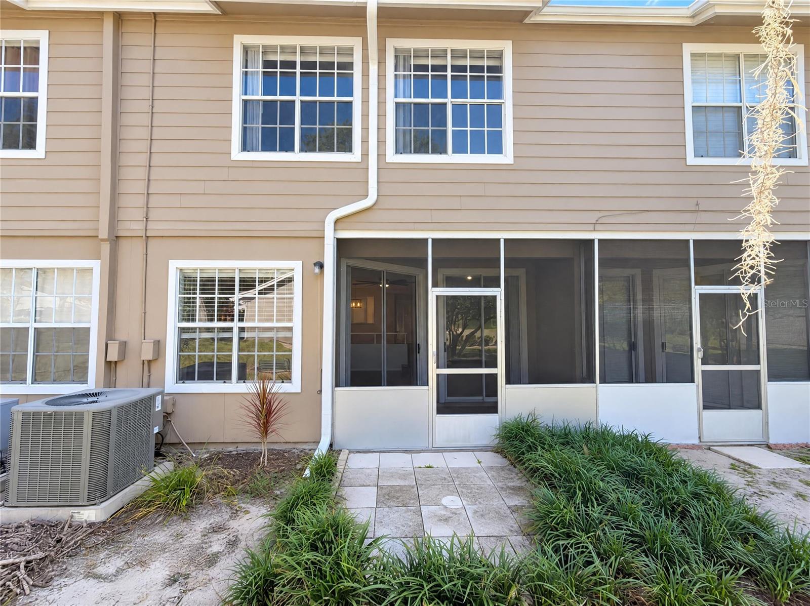 638 MAPLE OAK CIRCLE 112