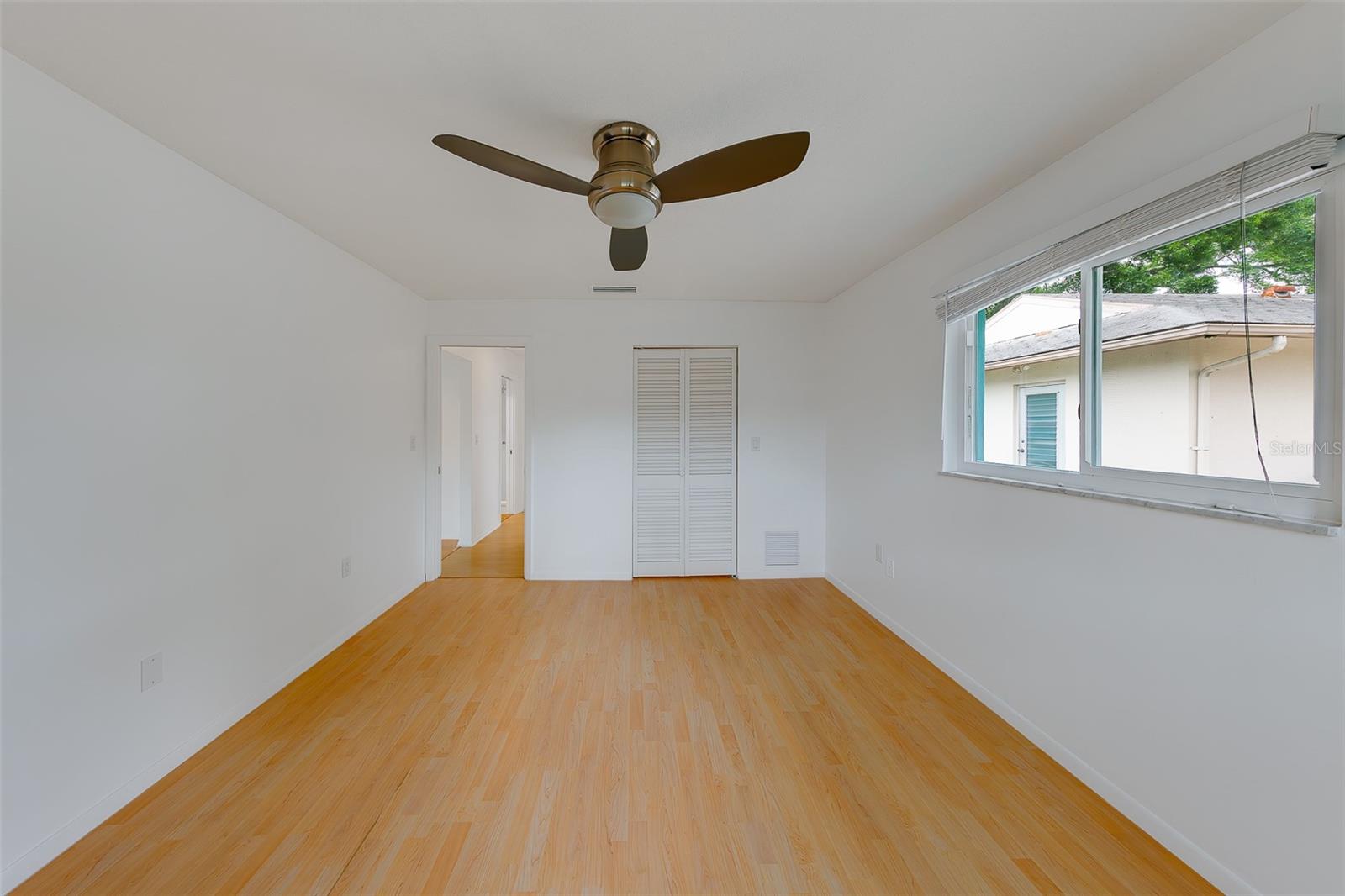 CLEARVIEW LAKE ESTATE - Residential