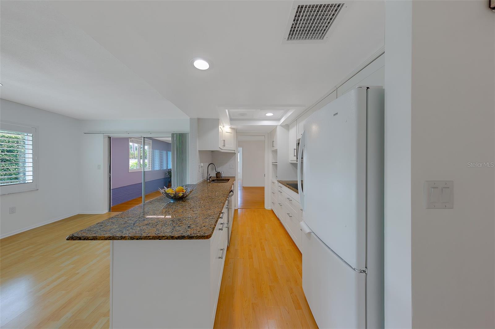 CLEARVIEW LAKE ESTATE - Residential