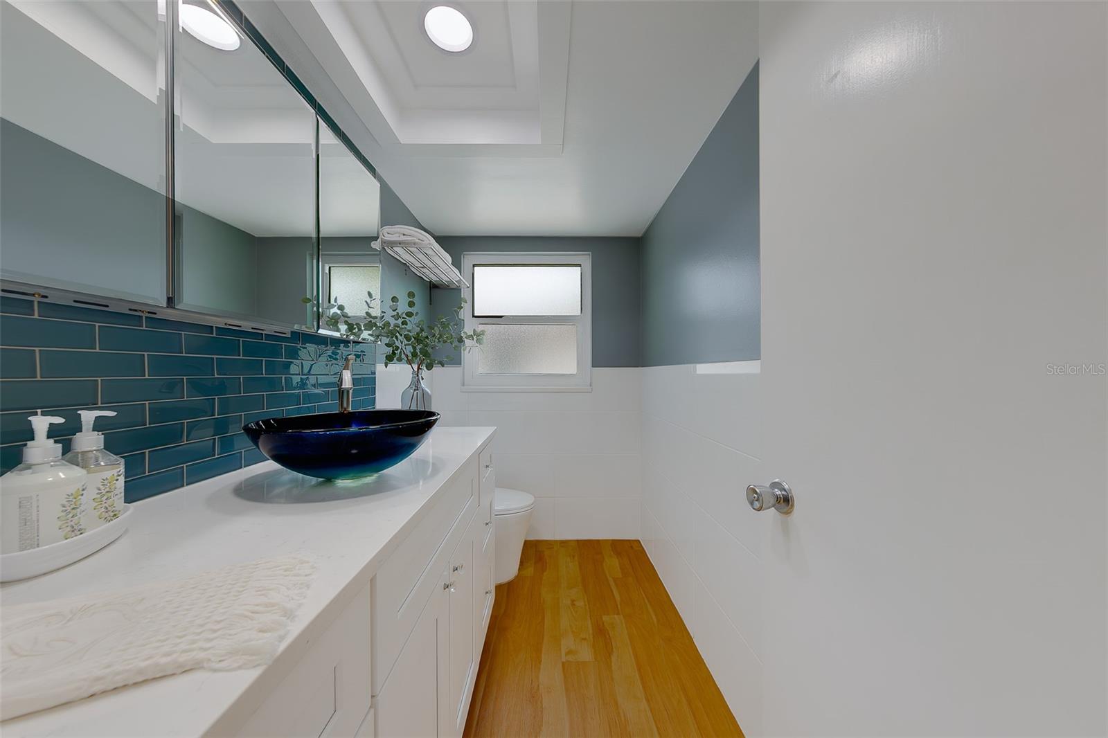 CLEARVIEW LAKE ESTATE - Residential