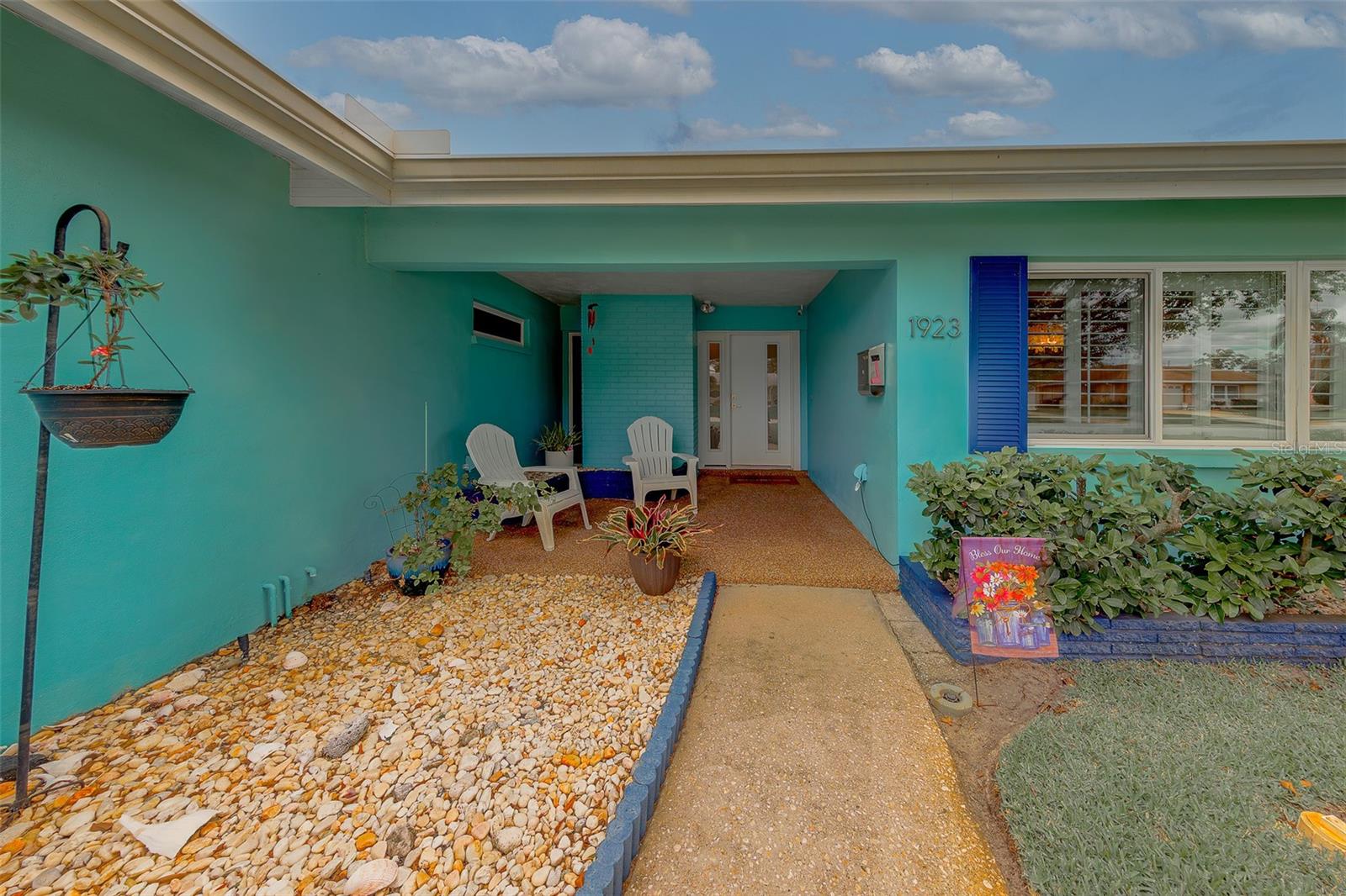 CLEARVIEW LAKE ESTATE - Residential