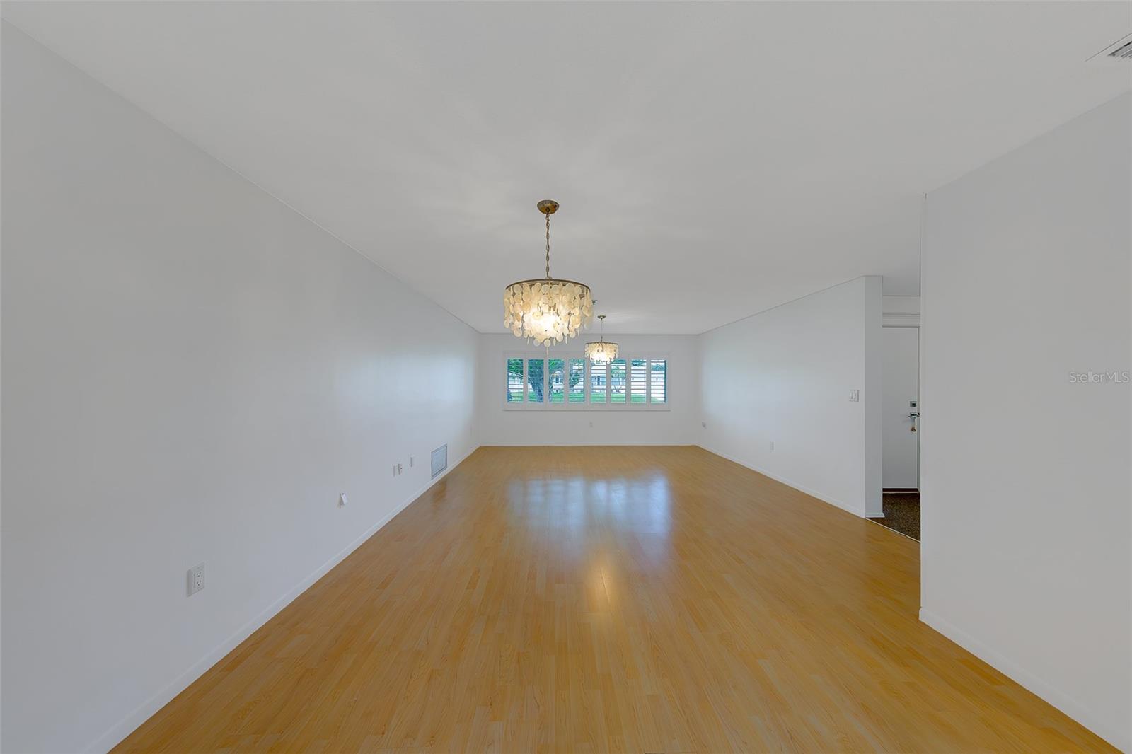 CLEARVIEW LAKE ESTATE - Residential