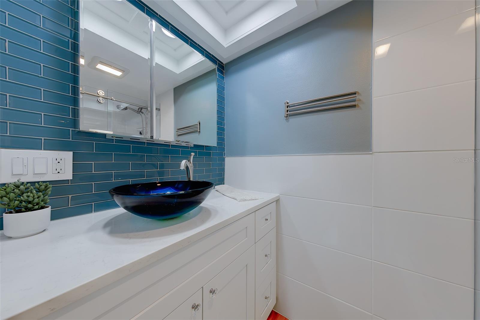 CLEARVIEW LAKE ESTATE - Residential