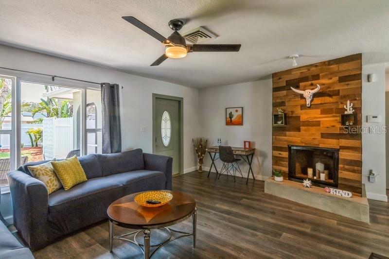 RIDGEWOOD ESTATES 19TH ADD - Residential