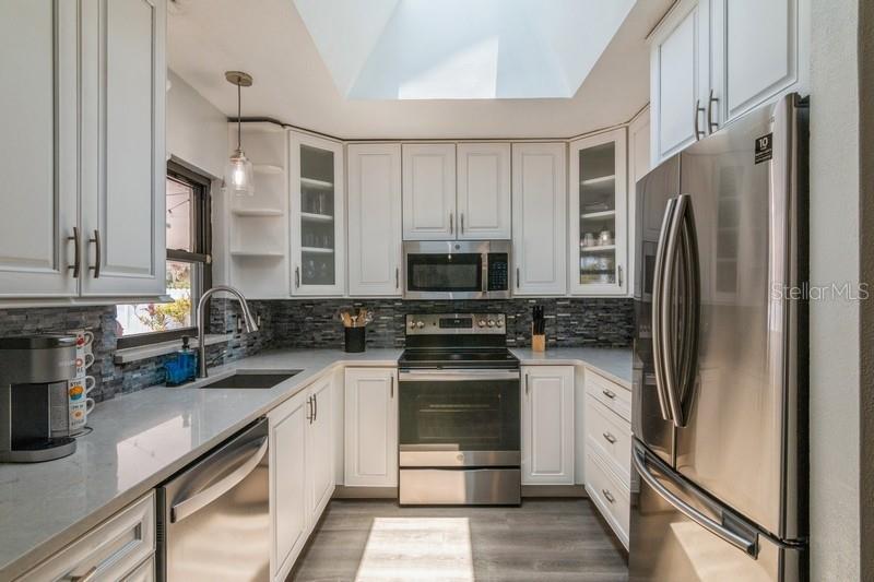 RIDGEWOOD ESTATES 19TH ADD - Residential