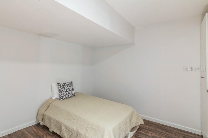 RIDGEWOOD ESTATES 19TH ADD - Residential