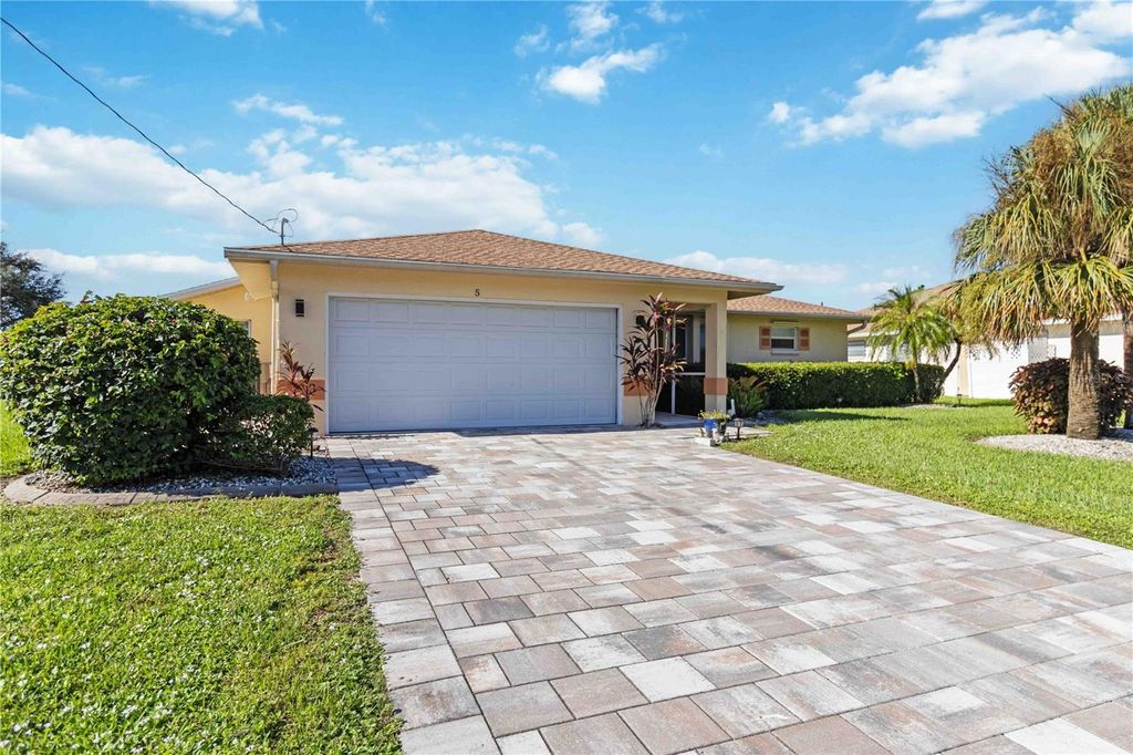 Photo of 5 Sportsman Court, Rotonda West, FL 33947 (MLS # D6143798)