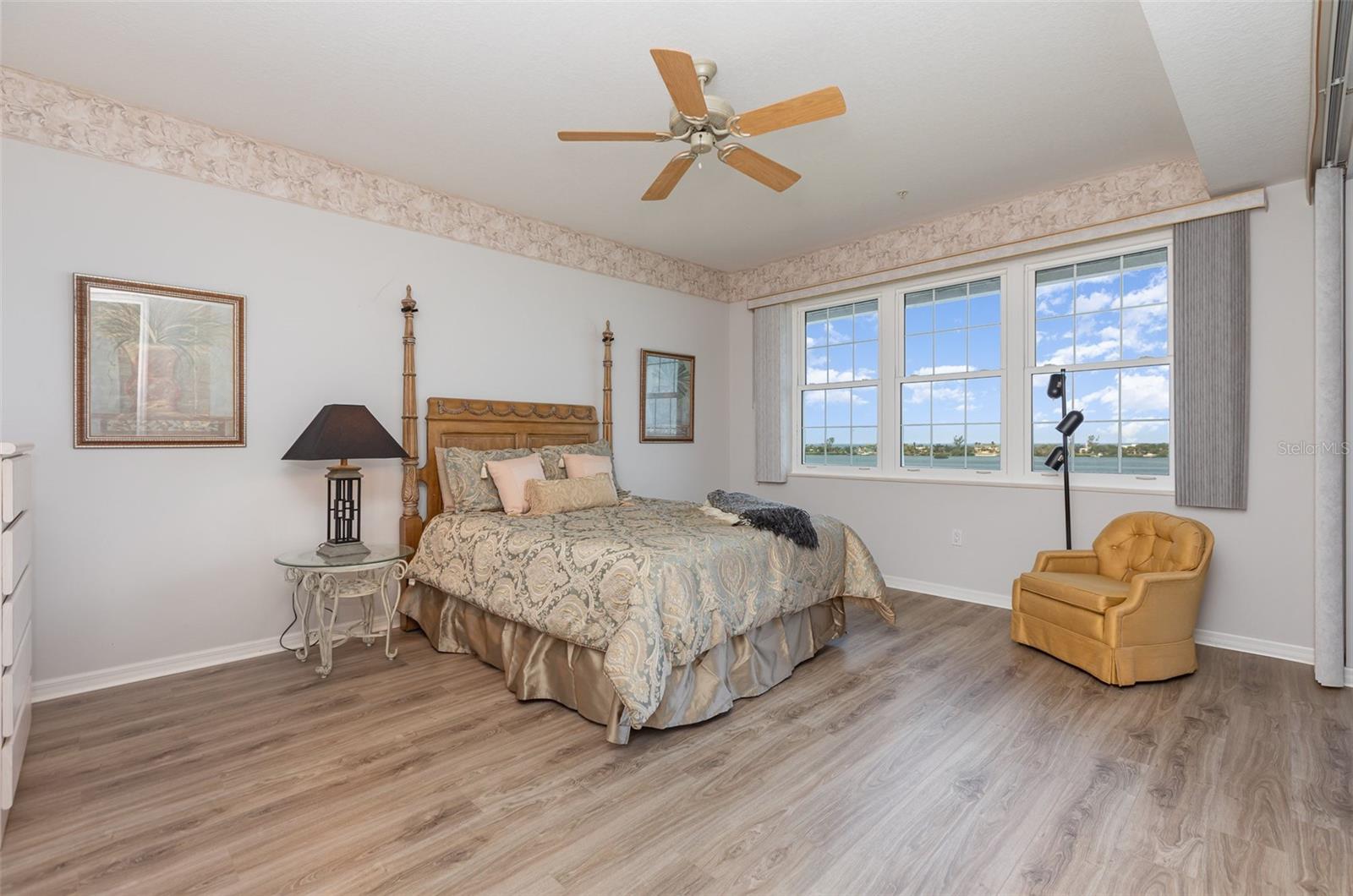 BAYPOINTE VISTA 1 - Residential