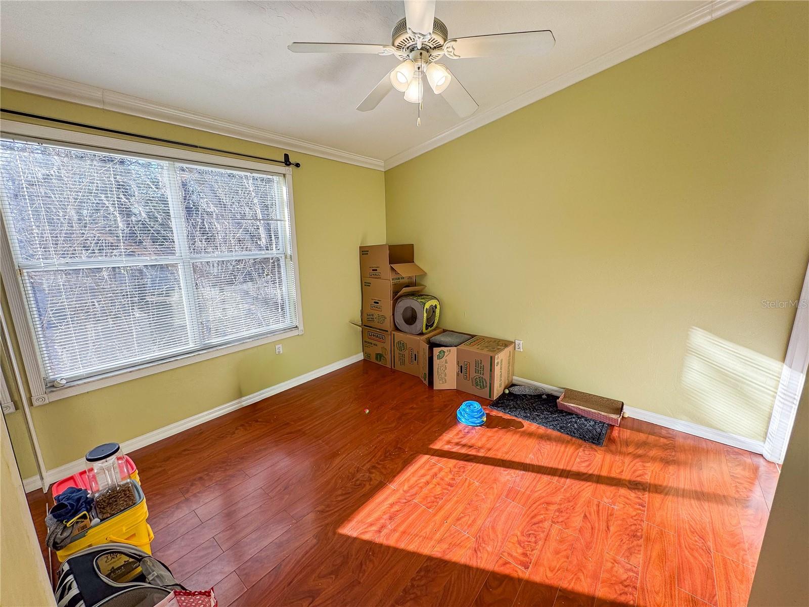 VICTORIA STATION - Residential