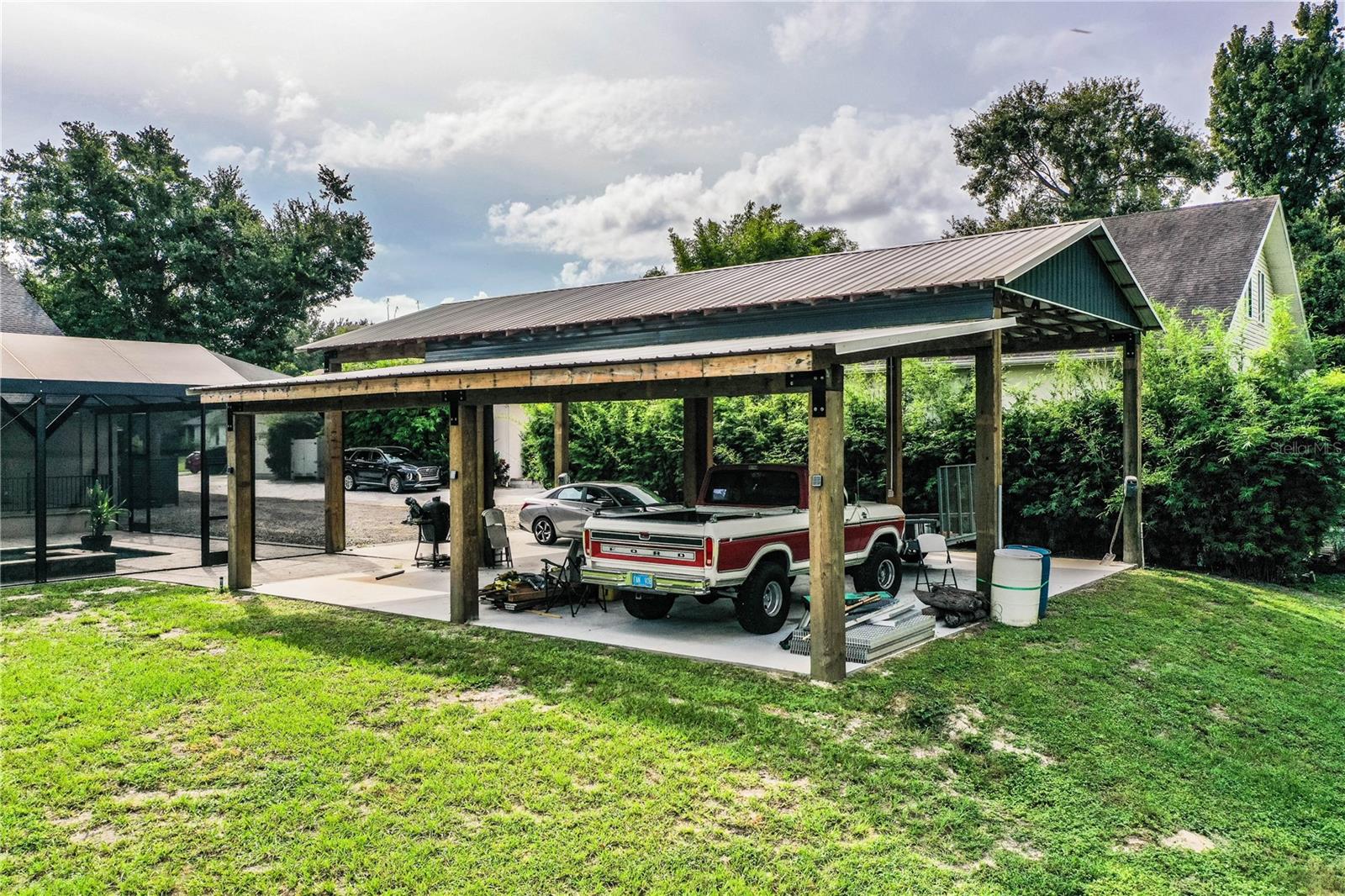 GARDNER OAKS - Residential