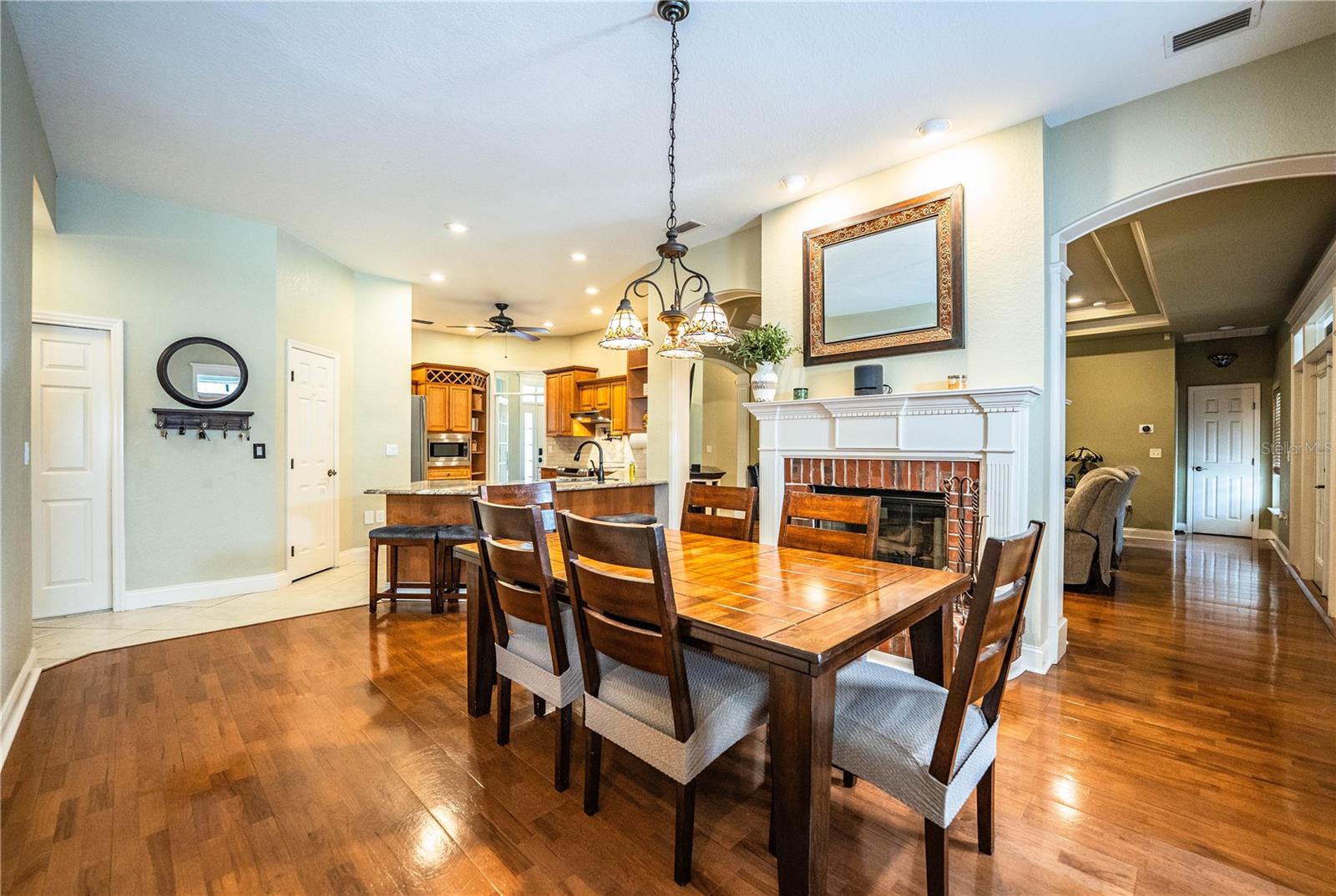 GARDNER OAKS - Residential