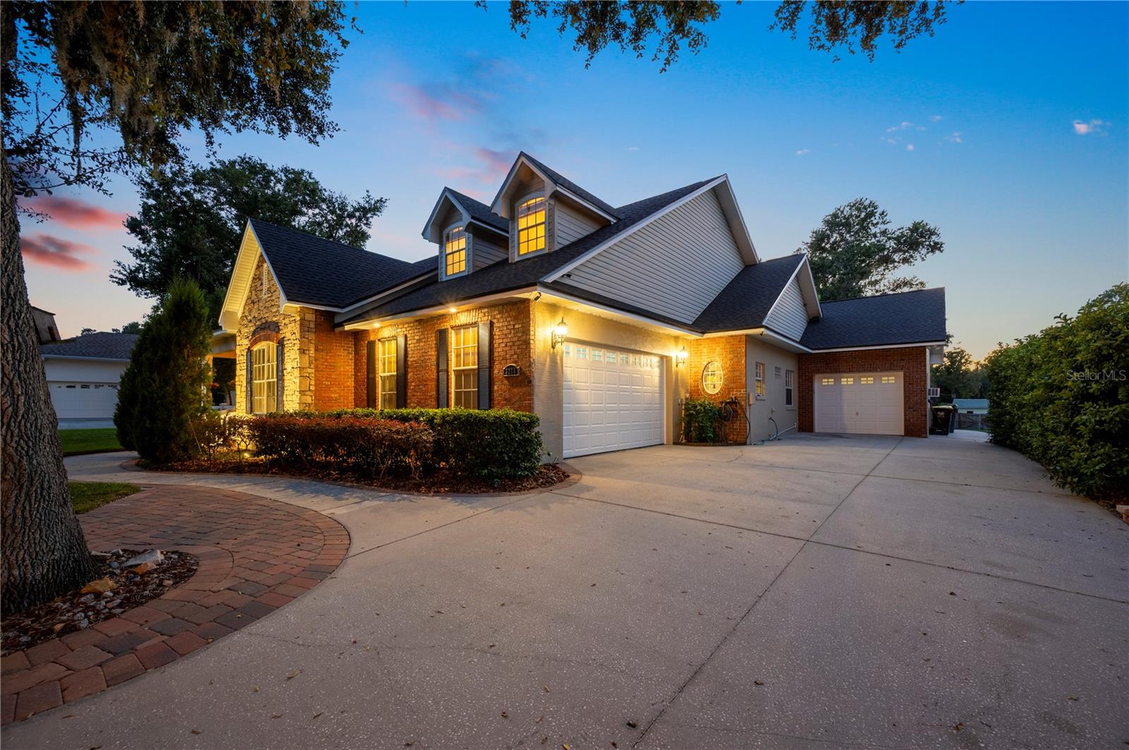 GARDNER OAKS - Residential