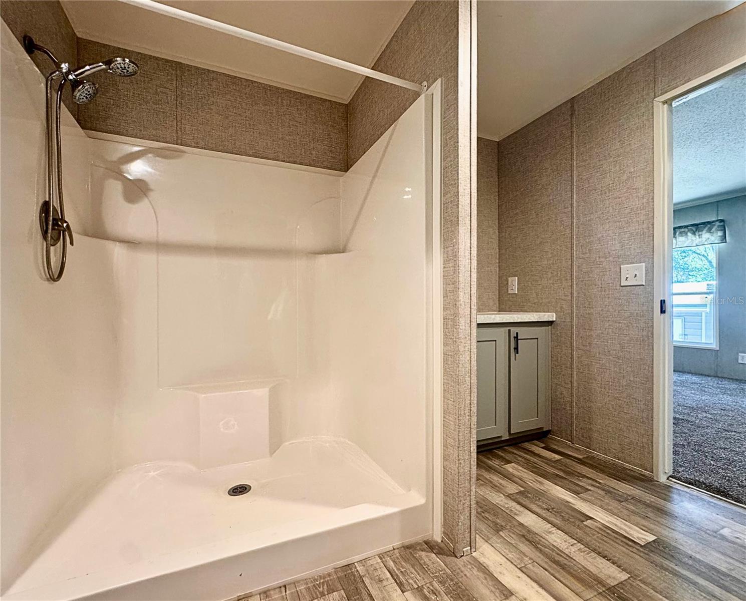 MASARYKTOWN/OAK FOREST/WAVRO - Residential