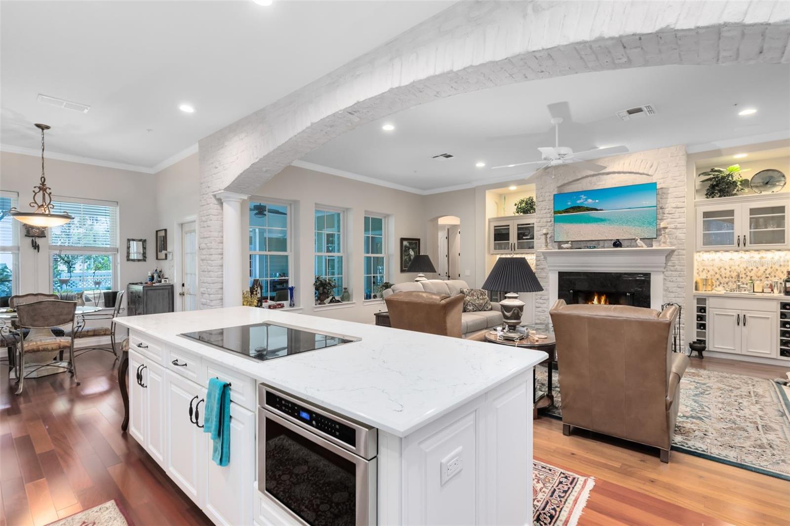 BALDWIN PARK UN 10 - Residential