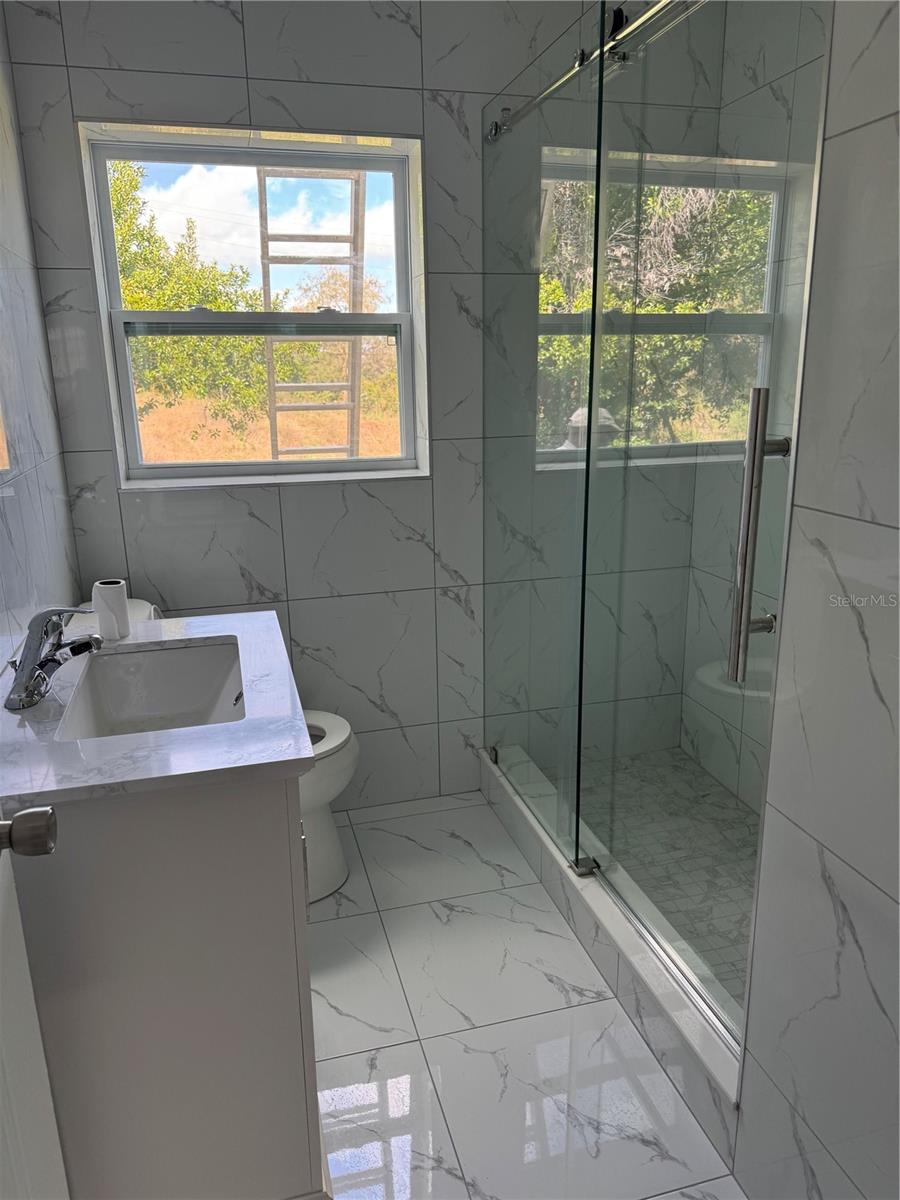 LAKEVIEW HEIGHTS SEC 01 - Residential Lease