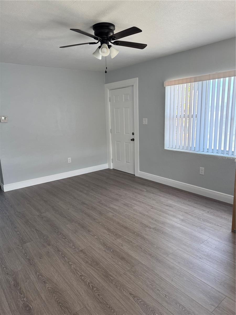 LAKEVIEW HEIGHTS SEC 01 - Residential Lease