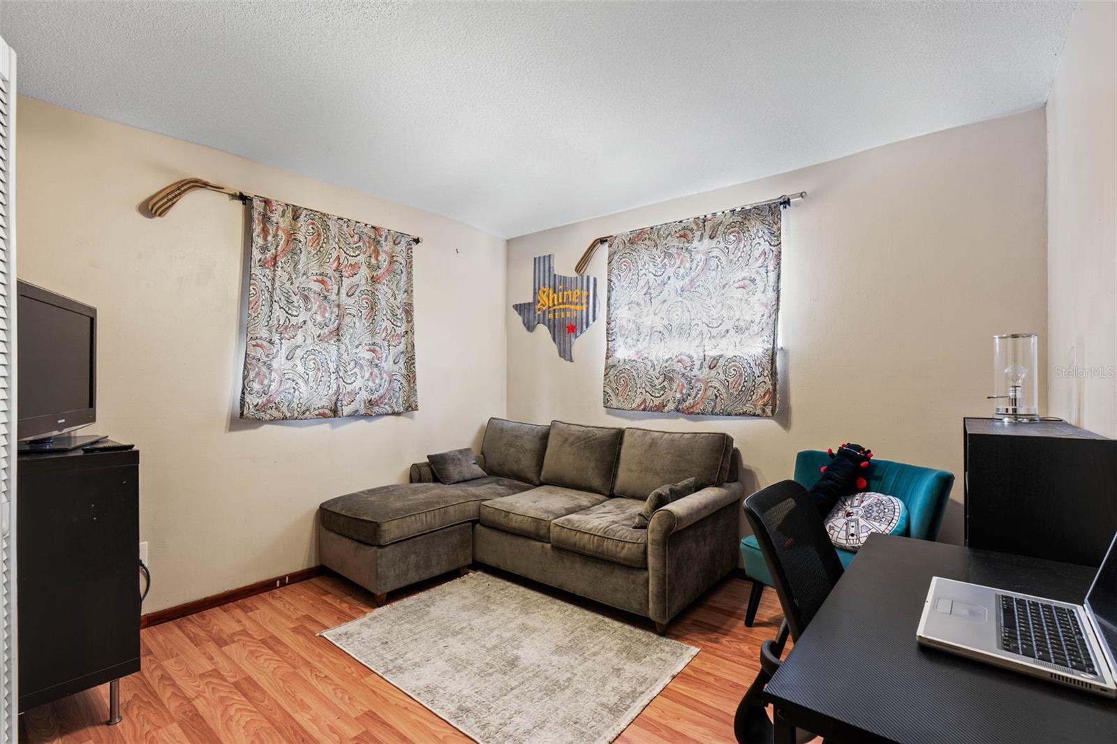 CAMELOT PARK - Residential