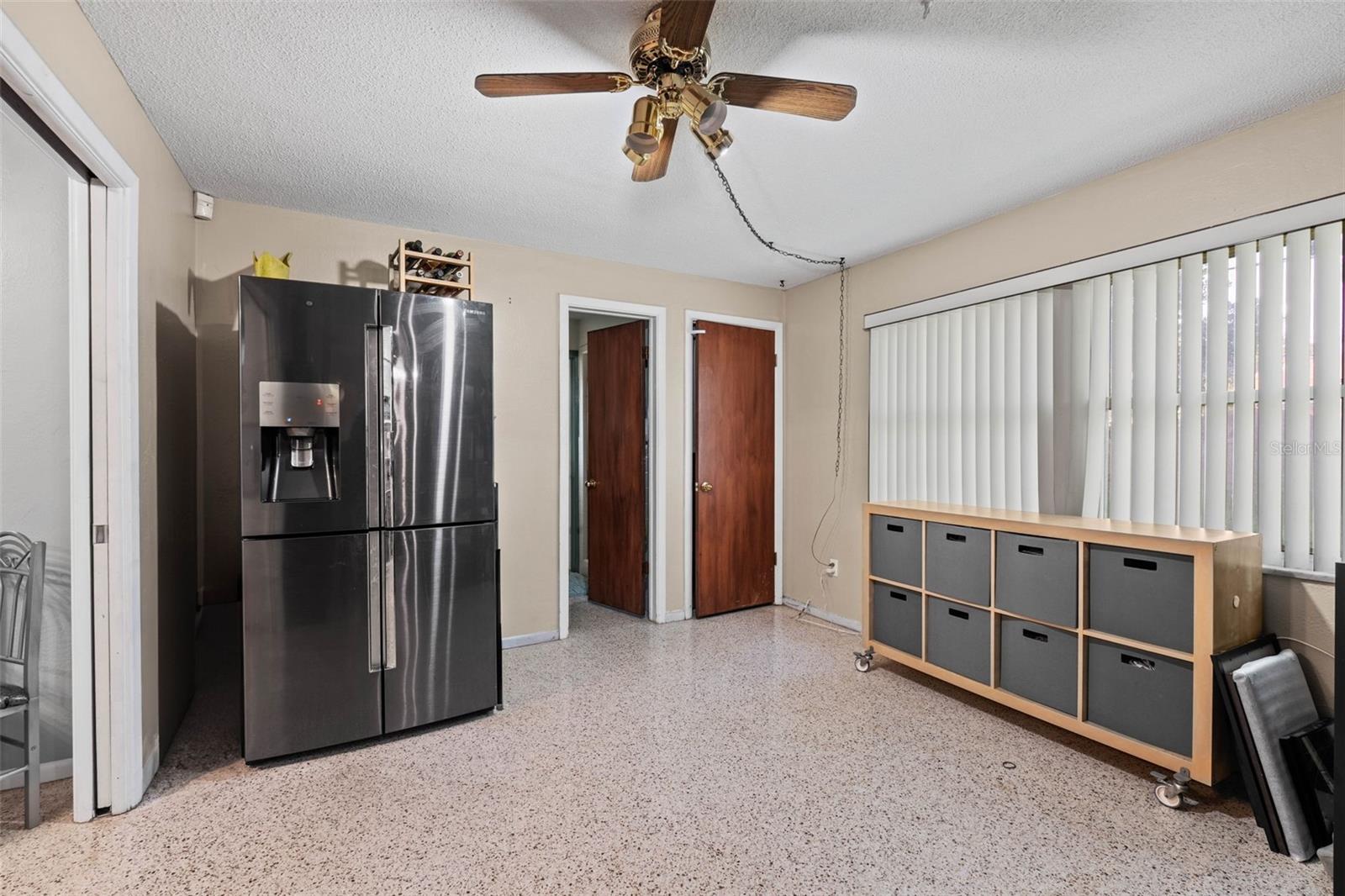 CAMELOT PARK - Residential