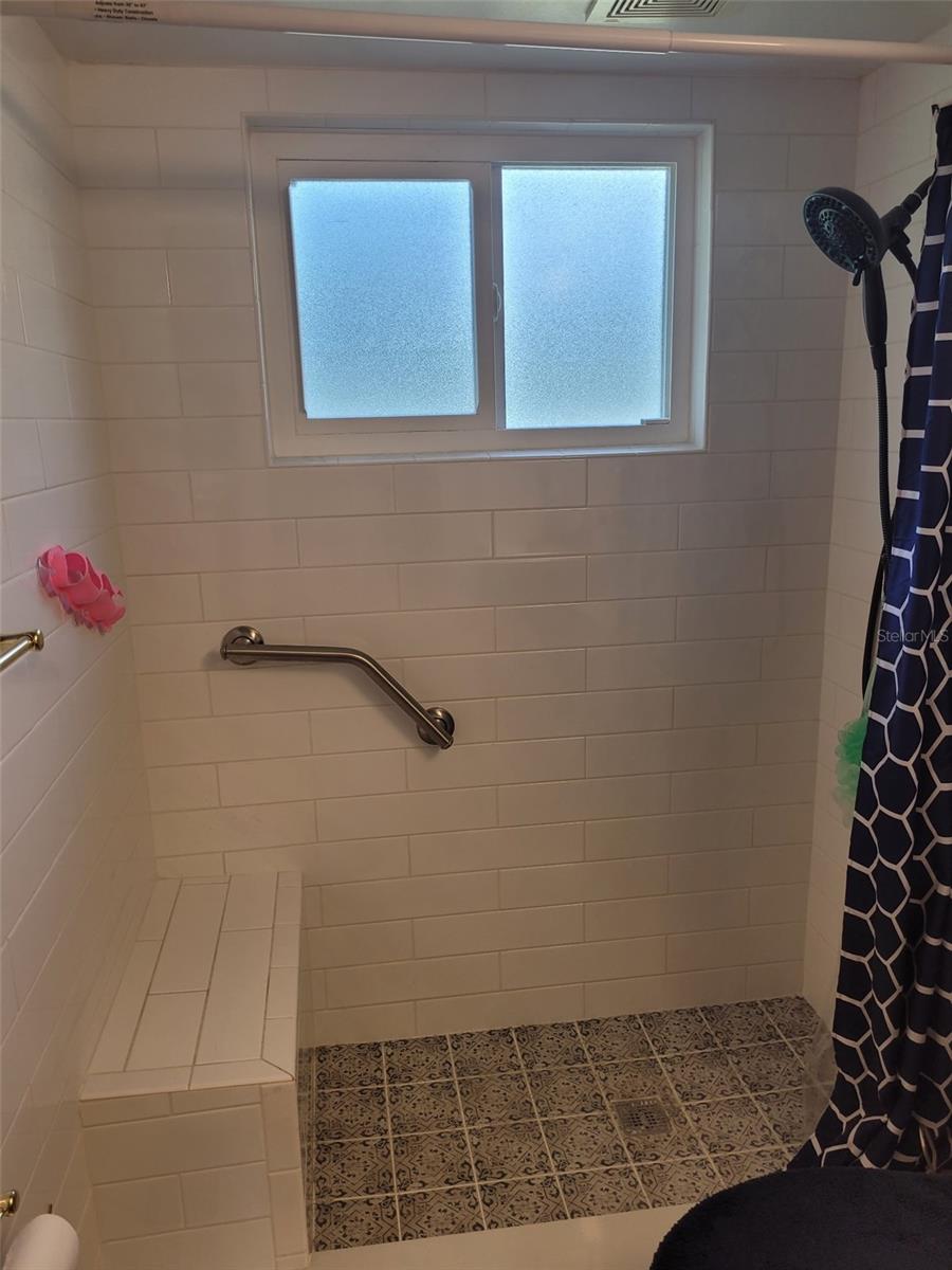 LAKE WEIR BEACH SEC - Residential