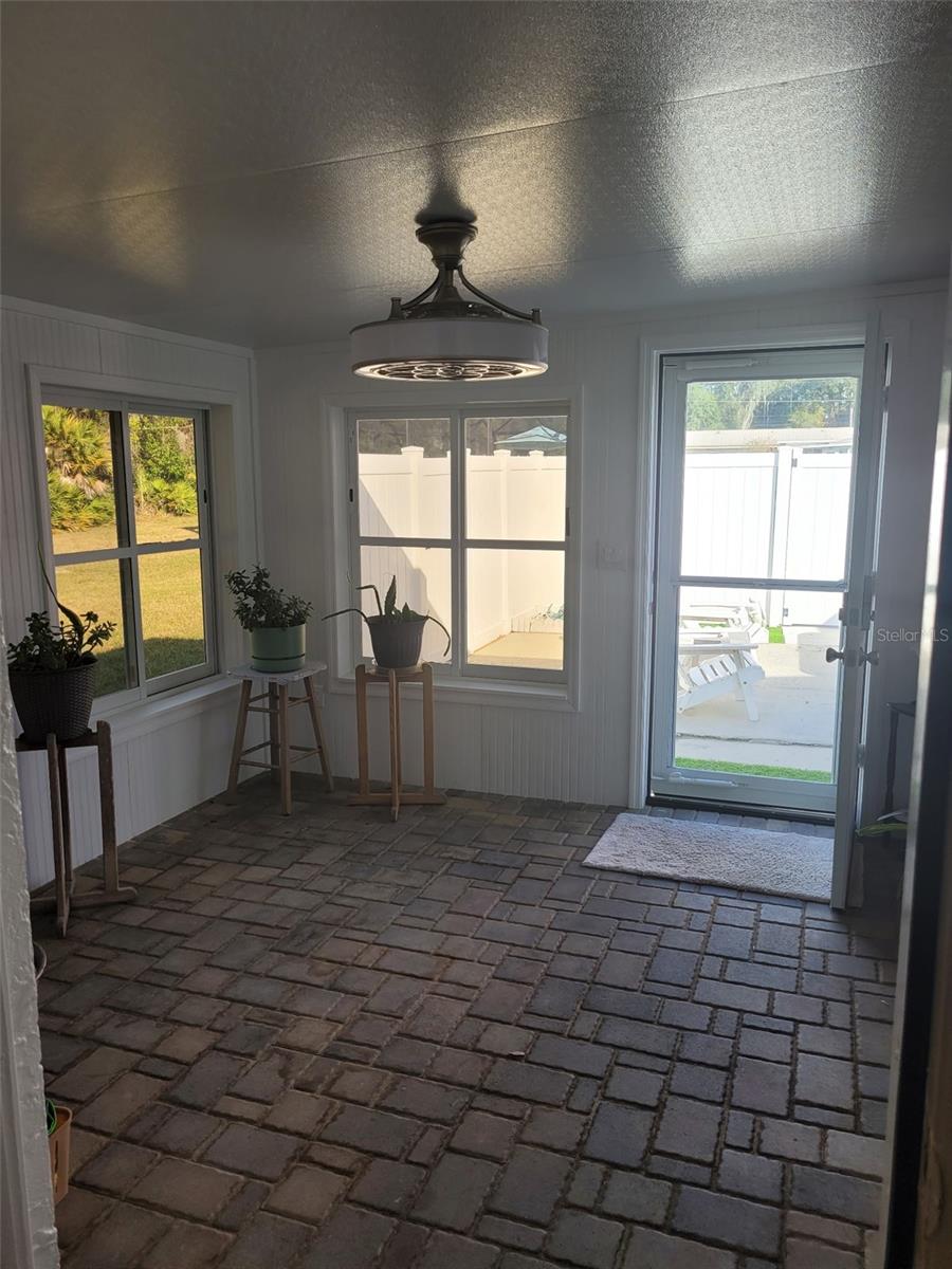 LAKE WEIR BEACH SEC - Residential