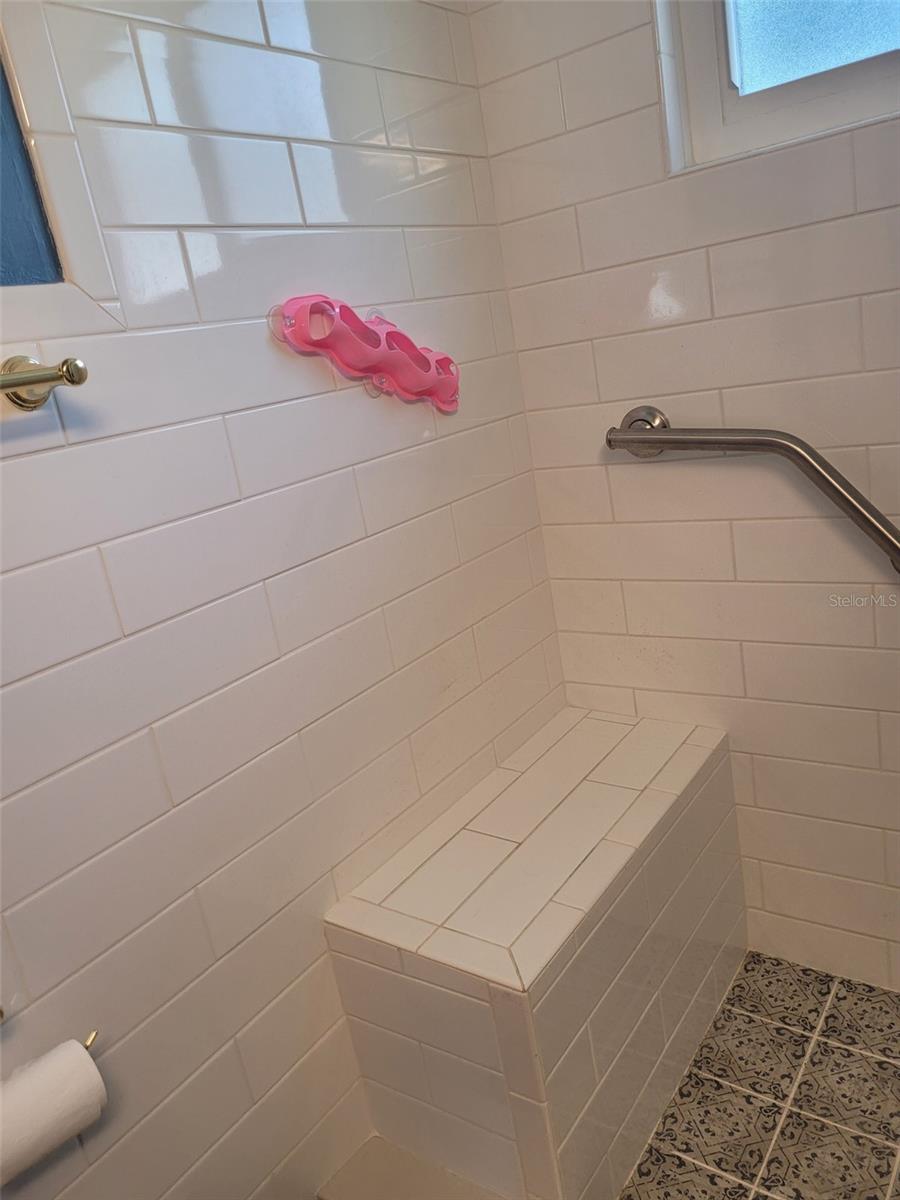 LAKE WEIR BEACH SEC - Residential