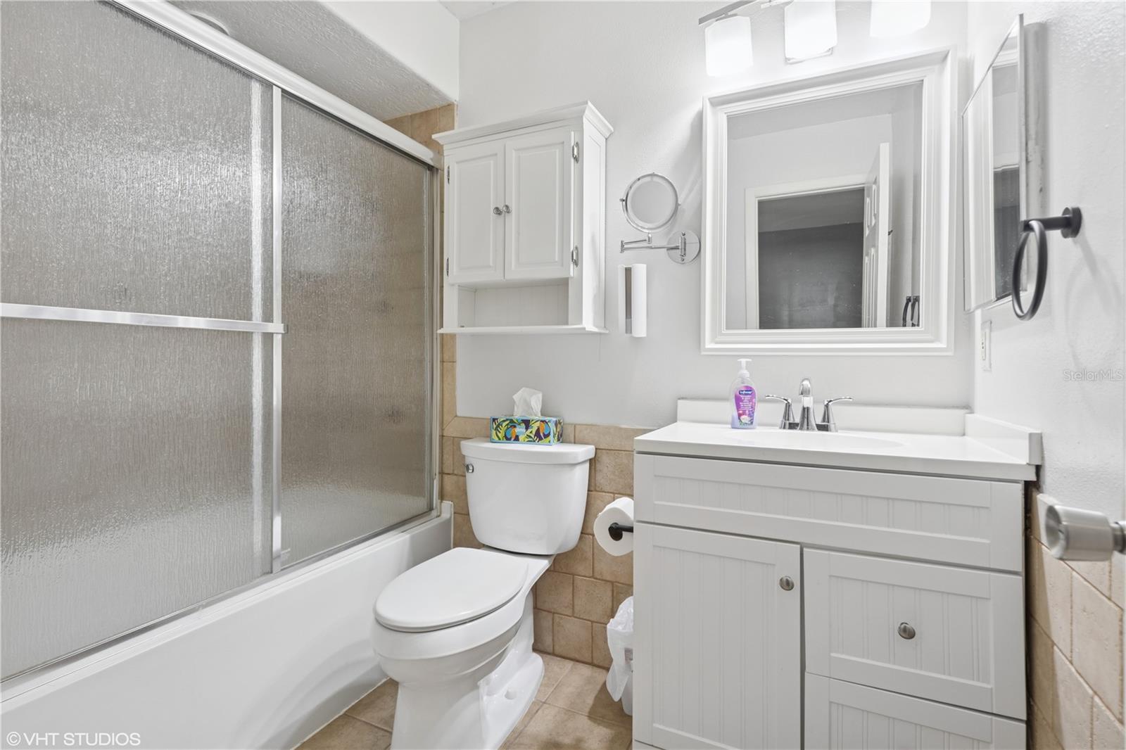 4907 COUNTRY AIRE LANE
