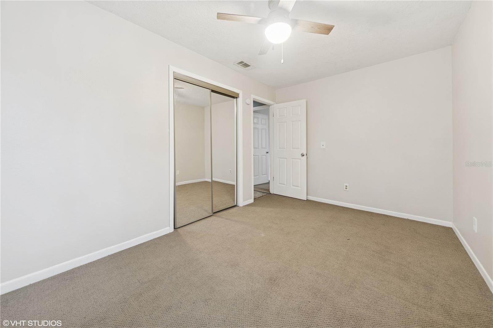 COUNTRY AIRE PH THREE - Residential