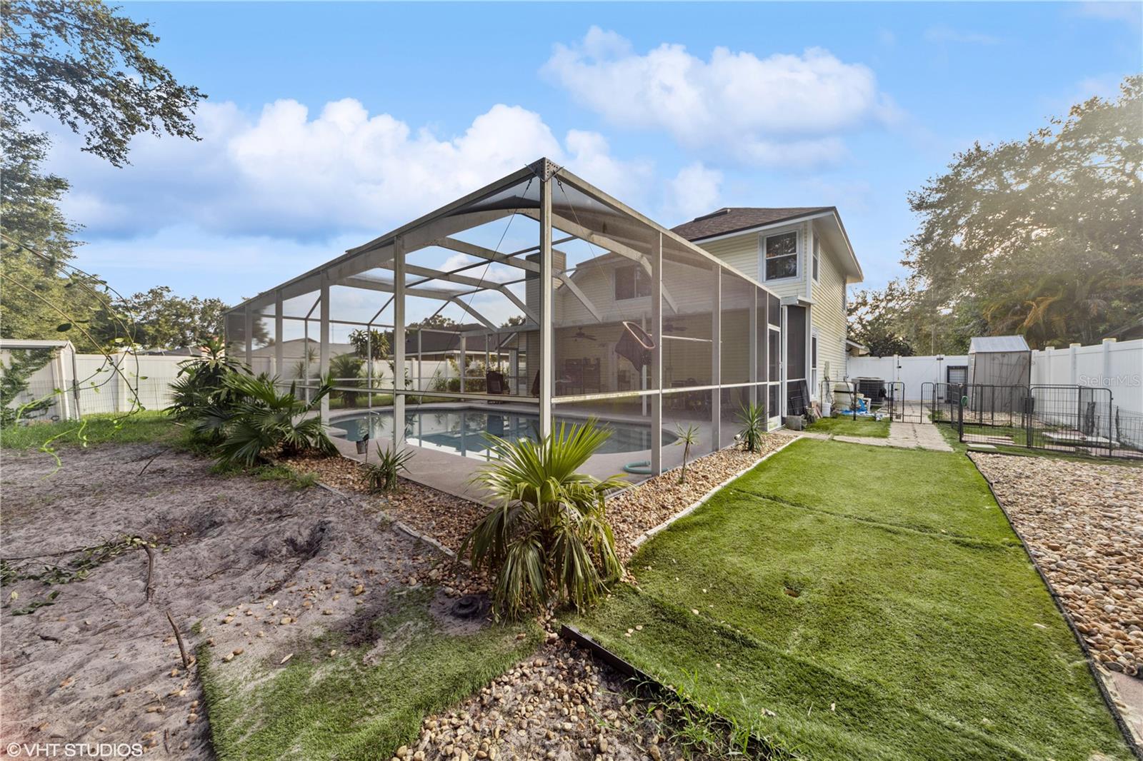 COUNTRY AIRE PH THREE - Residential