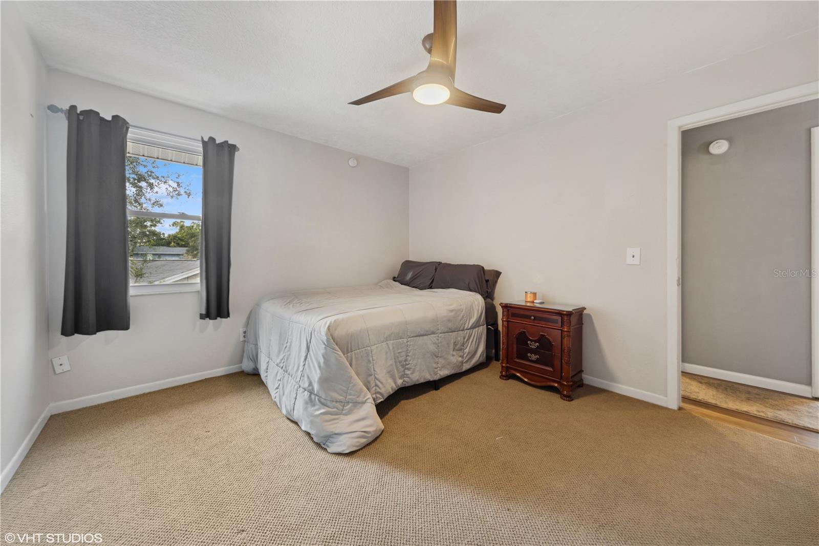 COUNTRY AIRE PH THREE - Residential