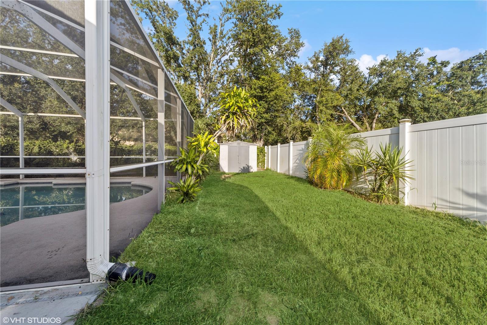 COUNTRY AIRE PH THREE - Residential